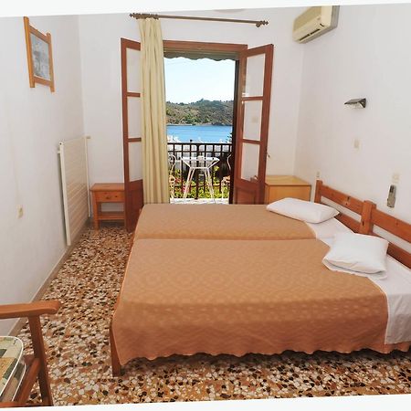 Casteli Hotel Skala  エクステリア 写真