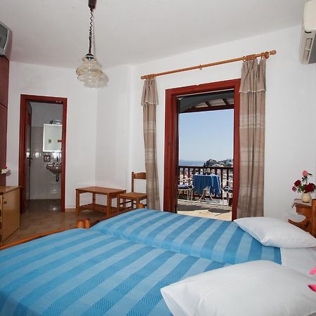 Casteli Hotel Skala  エクステリア 写真