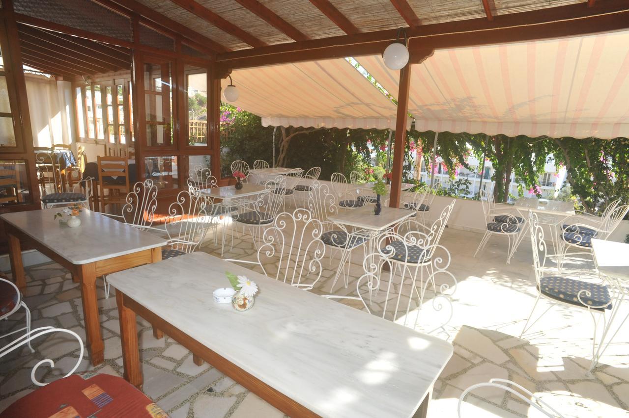 Casteli Hotel Skala  エクステリア 写真