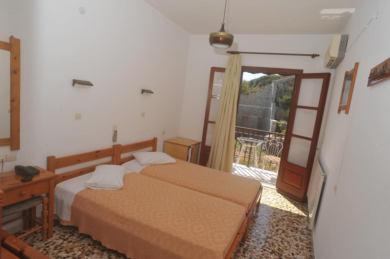 Casteli Hotel Skala  エクステリア 写真
