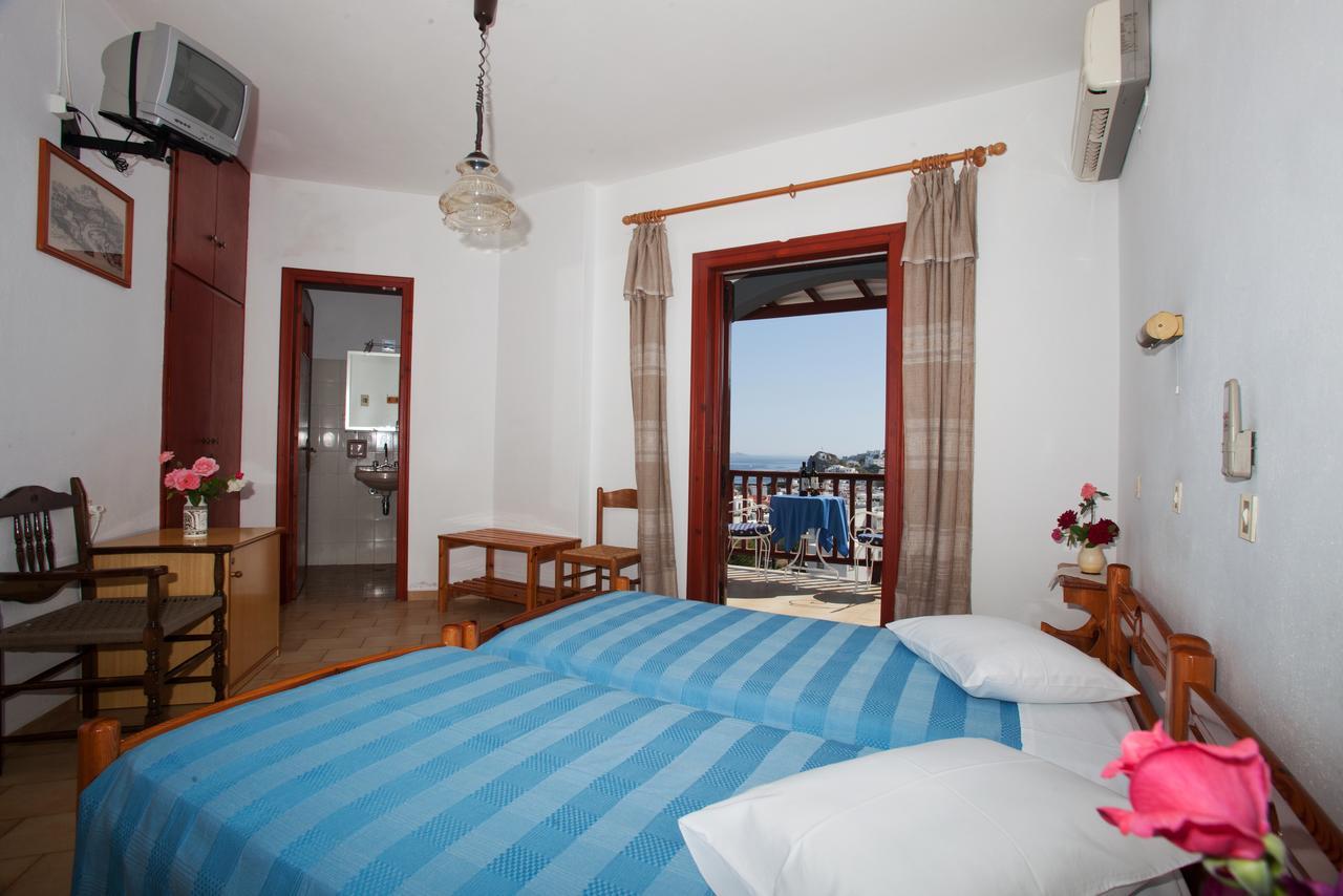Casteli Hotel Skala  エクステリア 写真